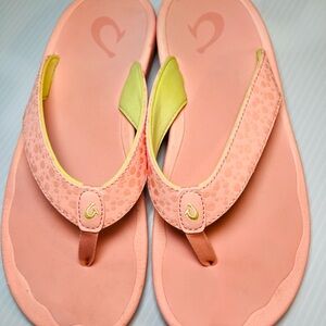 OluKai Ohana Pink and Green Comfort Flip Flops Size 7